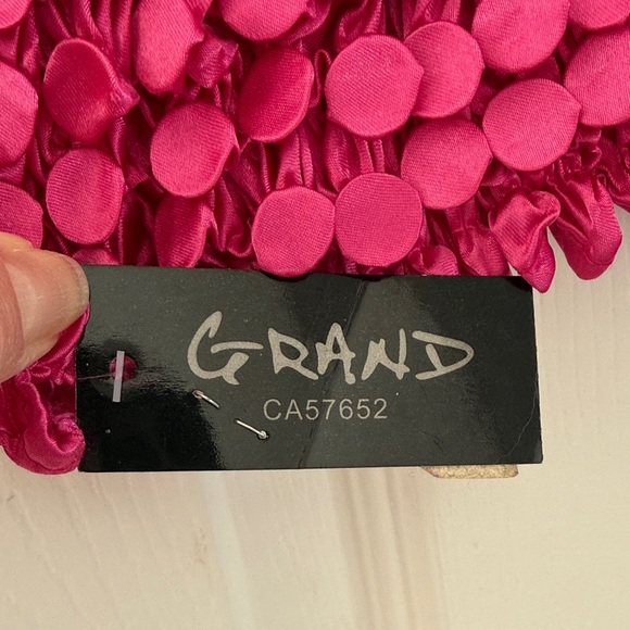 Pink Textured Women's Top - Picture 2 of 5